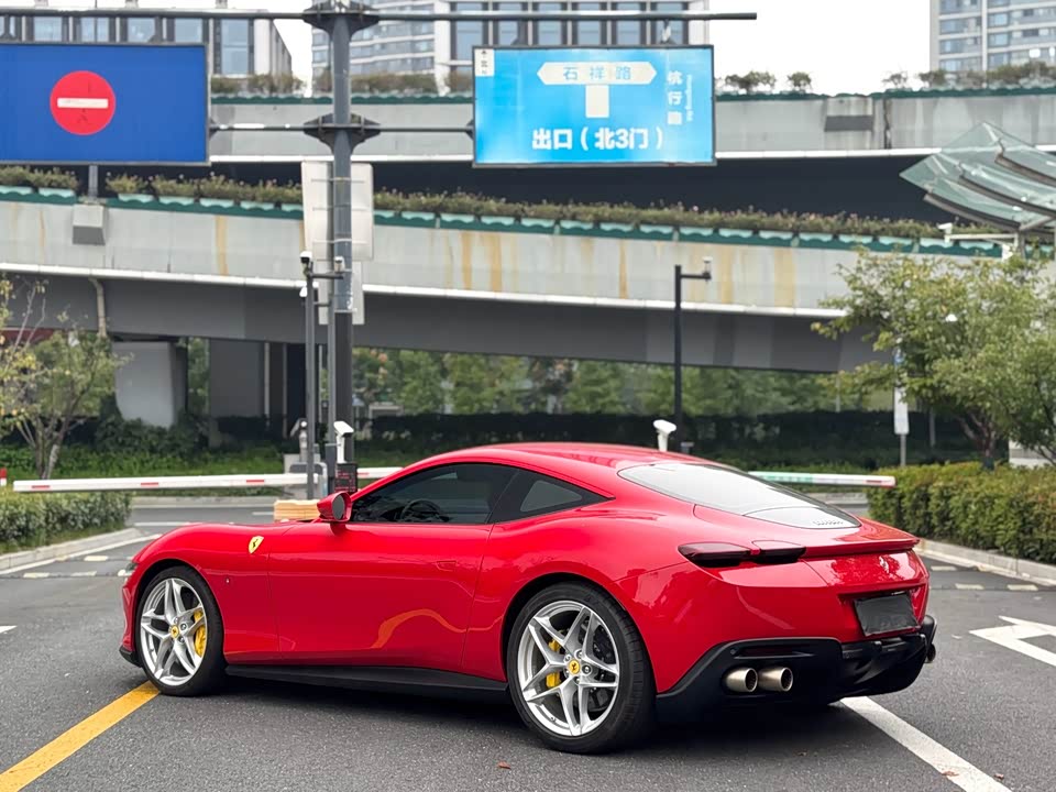 Ferrari Roma