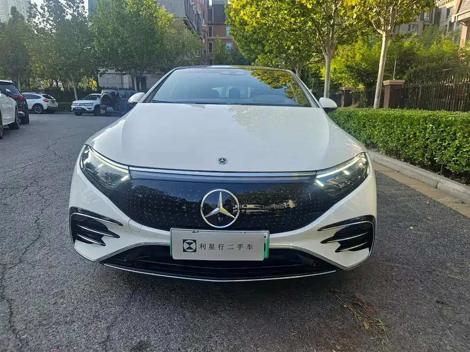 Mercedes-Benz EQS Mercedes-Benz EQS