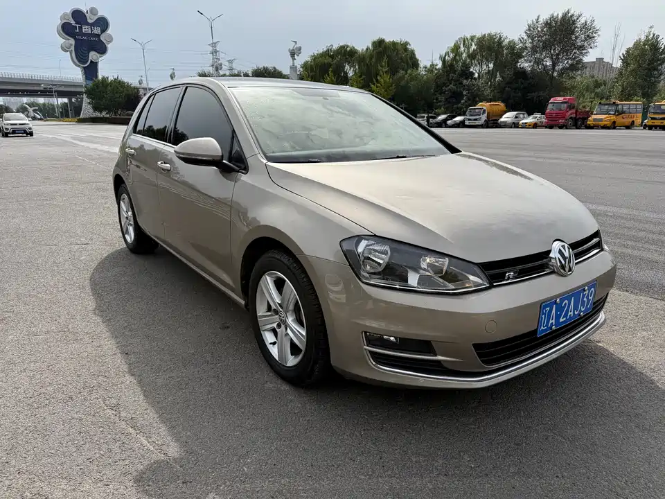 Volkswagen golf
