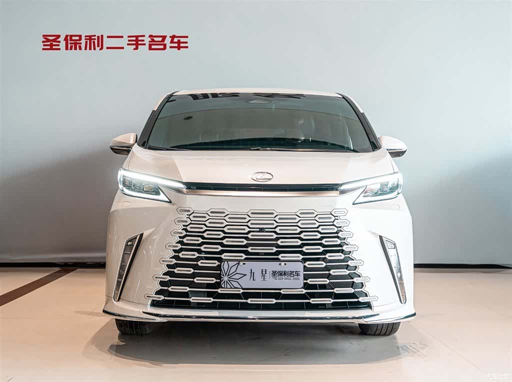 Lexus LM, 2024 2