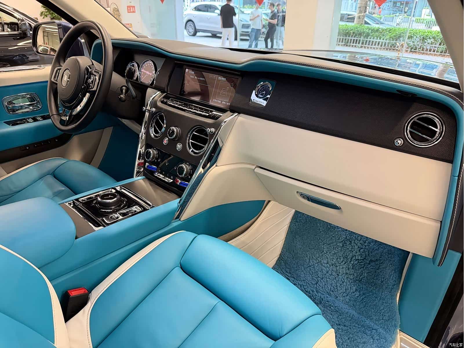 Rolls-Royce Cullinan, 2021 7