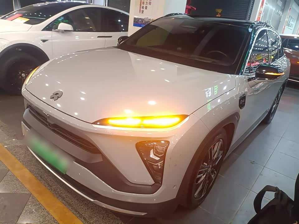 NIO ES6