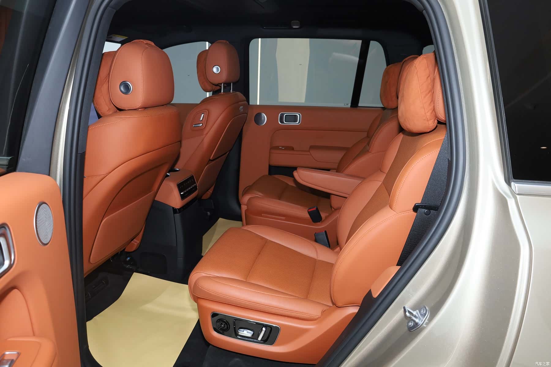Li Auto L9, 2023 32