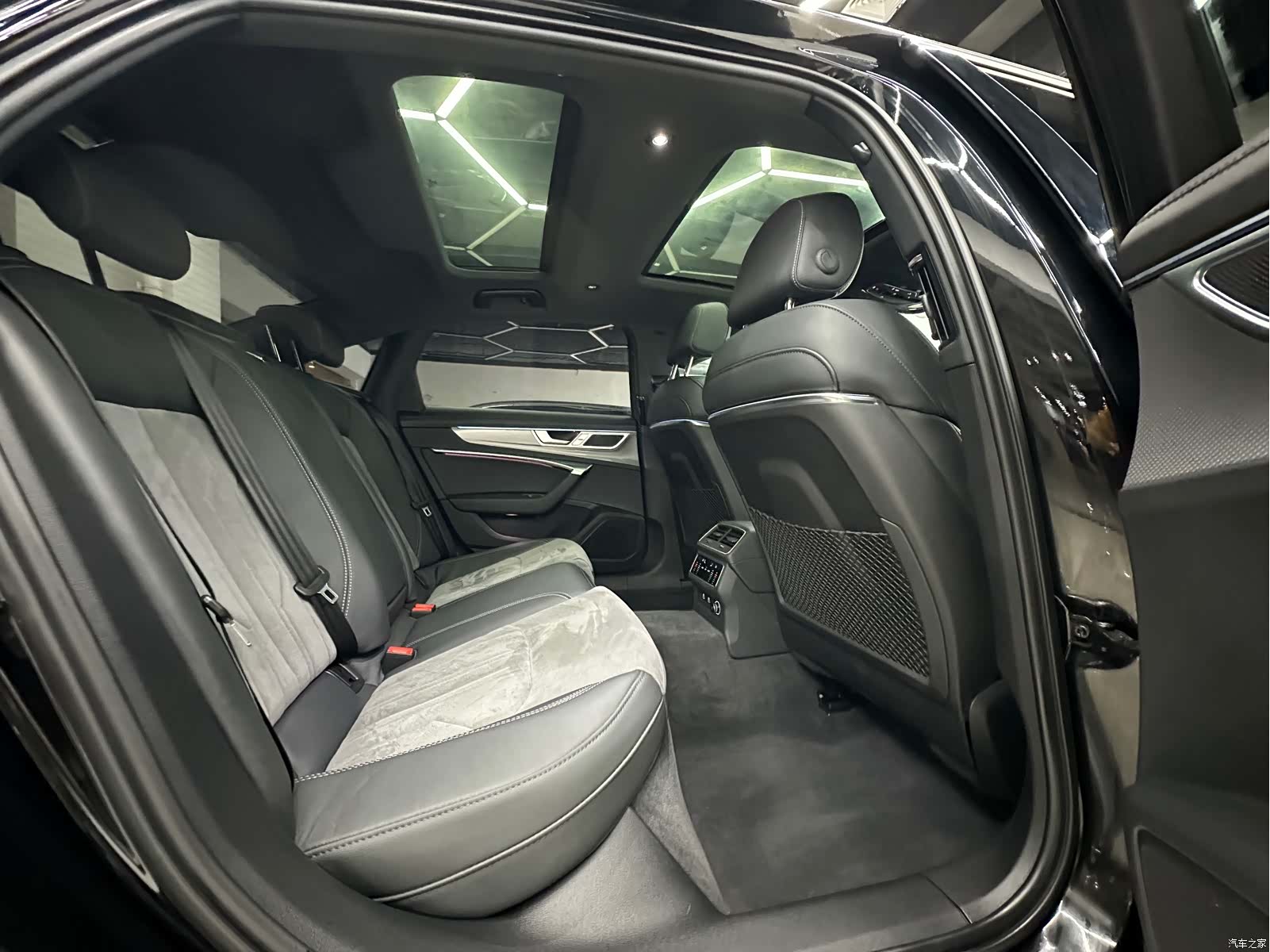 Audi A6L, 2024 15