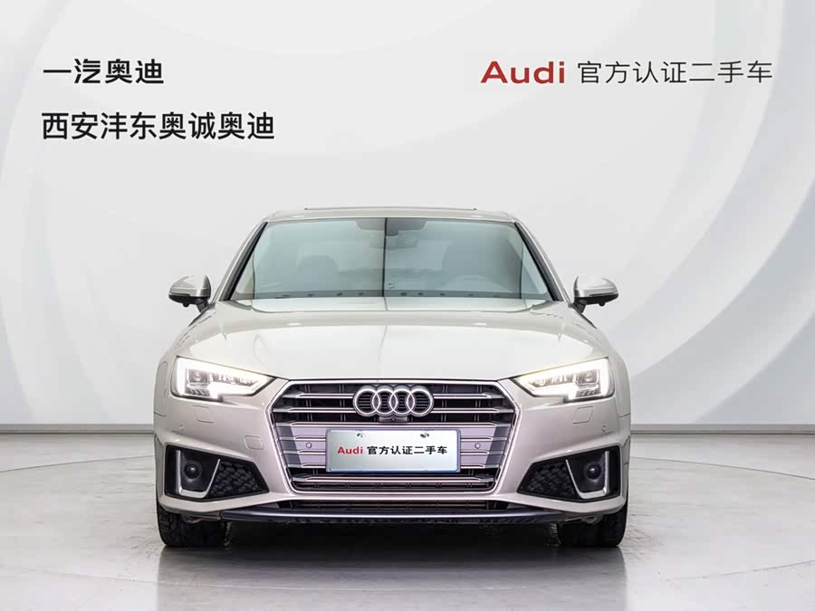 Audi A4L 2020, фото 2