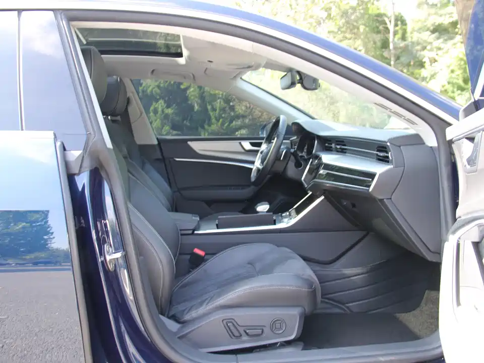 Audi A7L Audi A7L