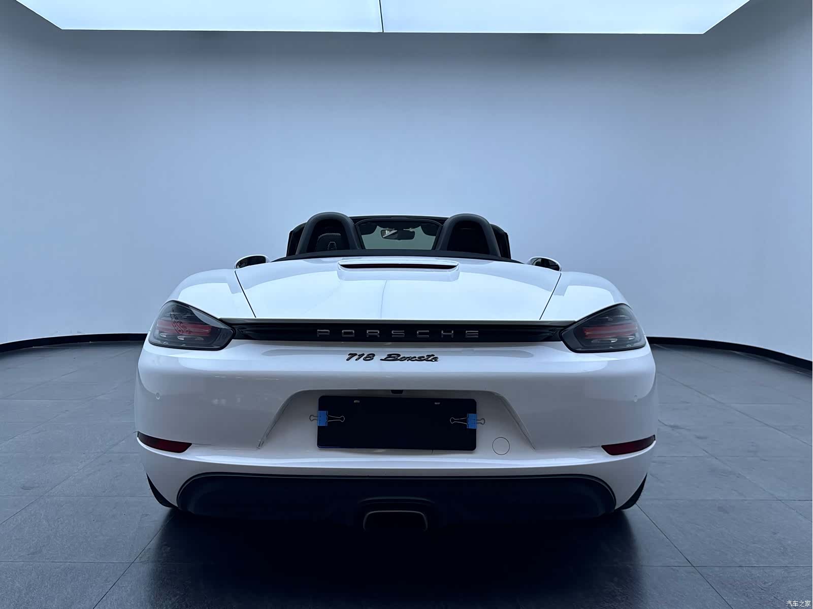 Porsche Boxster, 2018 все фото