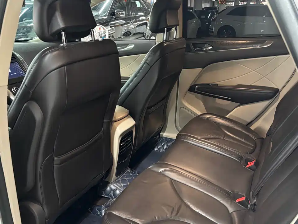 Lincoln MKC