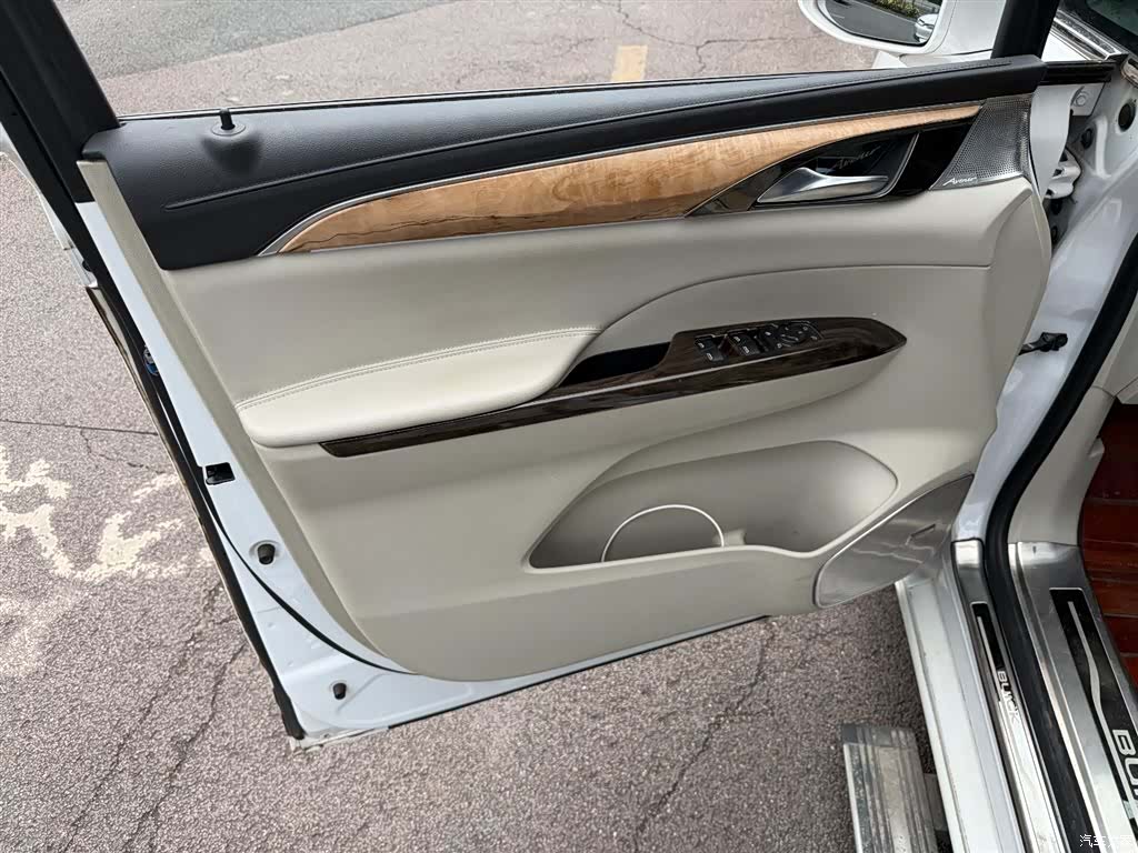 Buick GL8, 2019 6