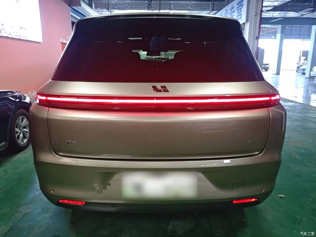 Li Auto L8, 2024 6