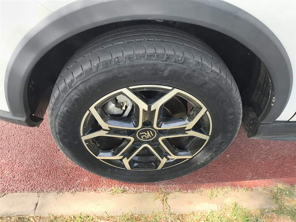 BYD Yuan Pro BYD Yuan Pro