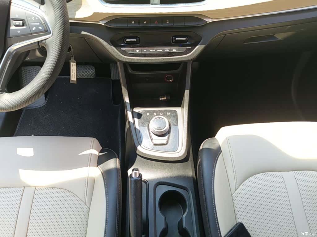 Wuling 360, 2020 14