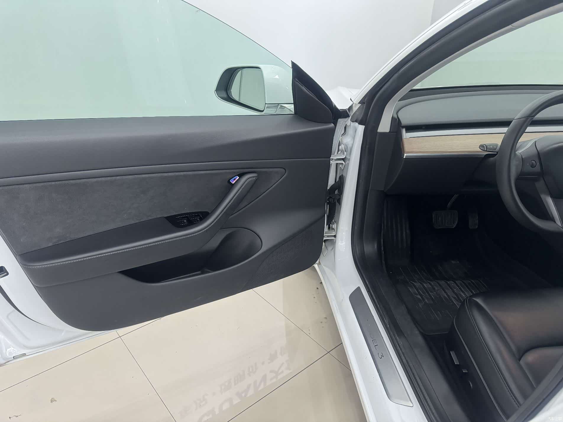Tesla Model 3, 2019 9