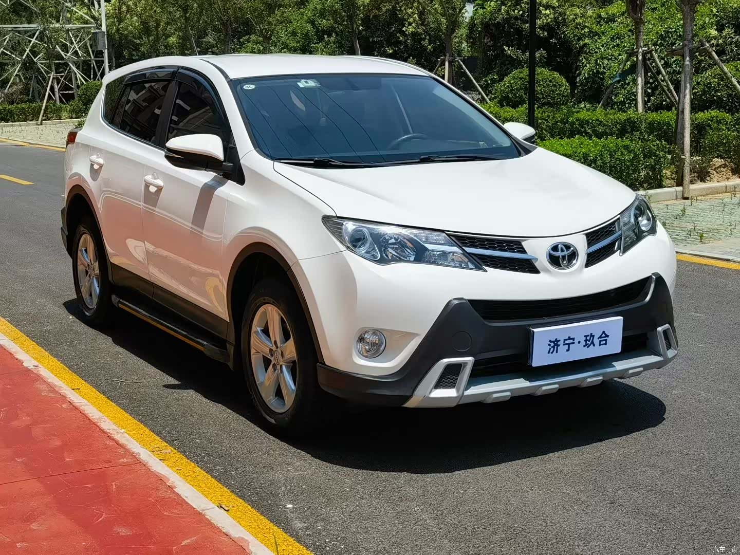 Toyota RAV4, 2014 3