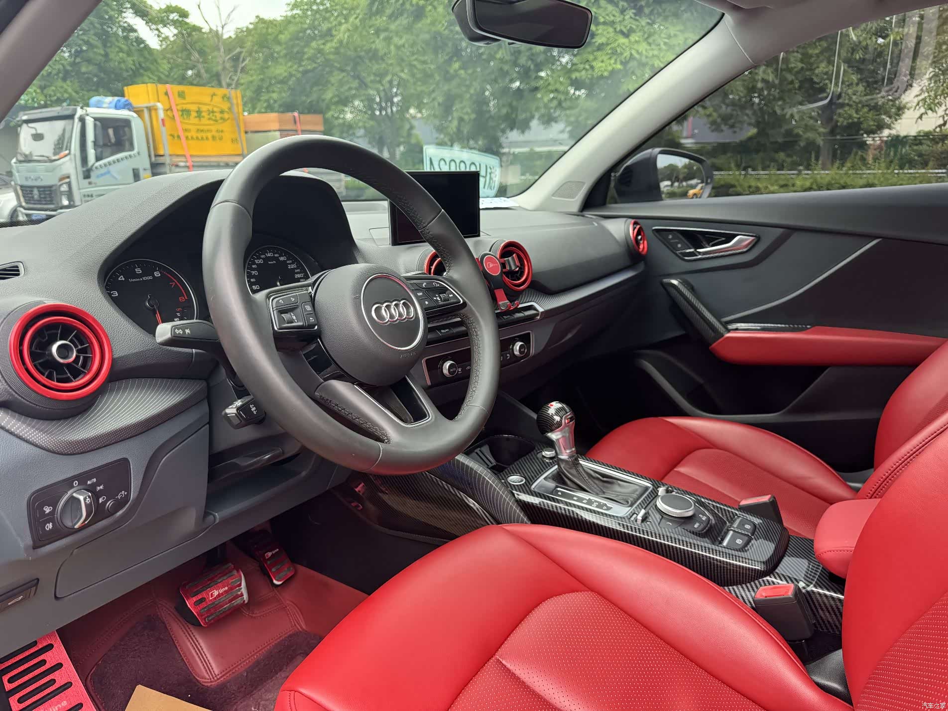 Audi Q2L, 2020 7