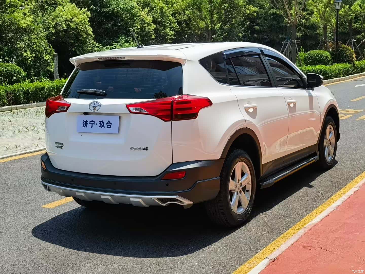 Toyota RAV4, 2014 6