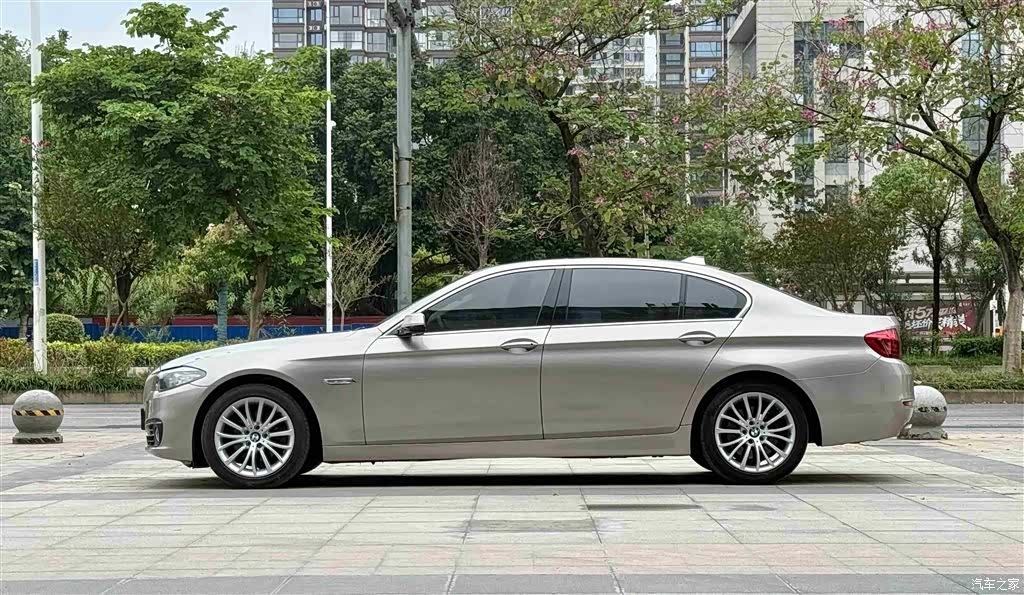 BMW 5 Series, 2016 все фото