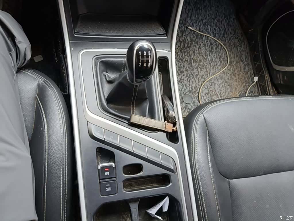 Geely X6, 2019 21