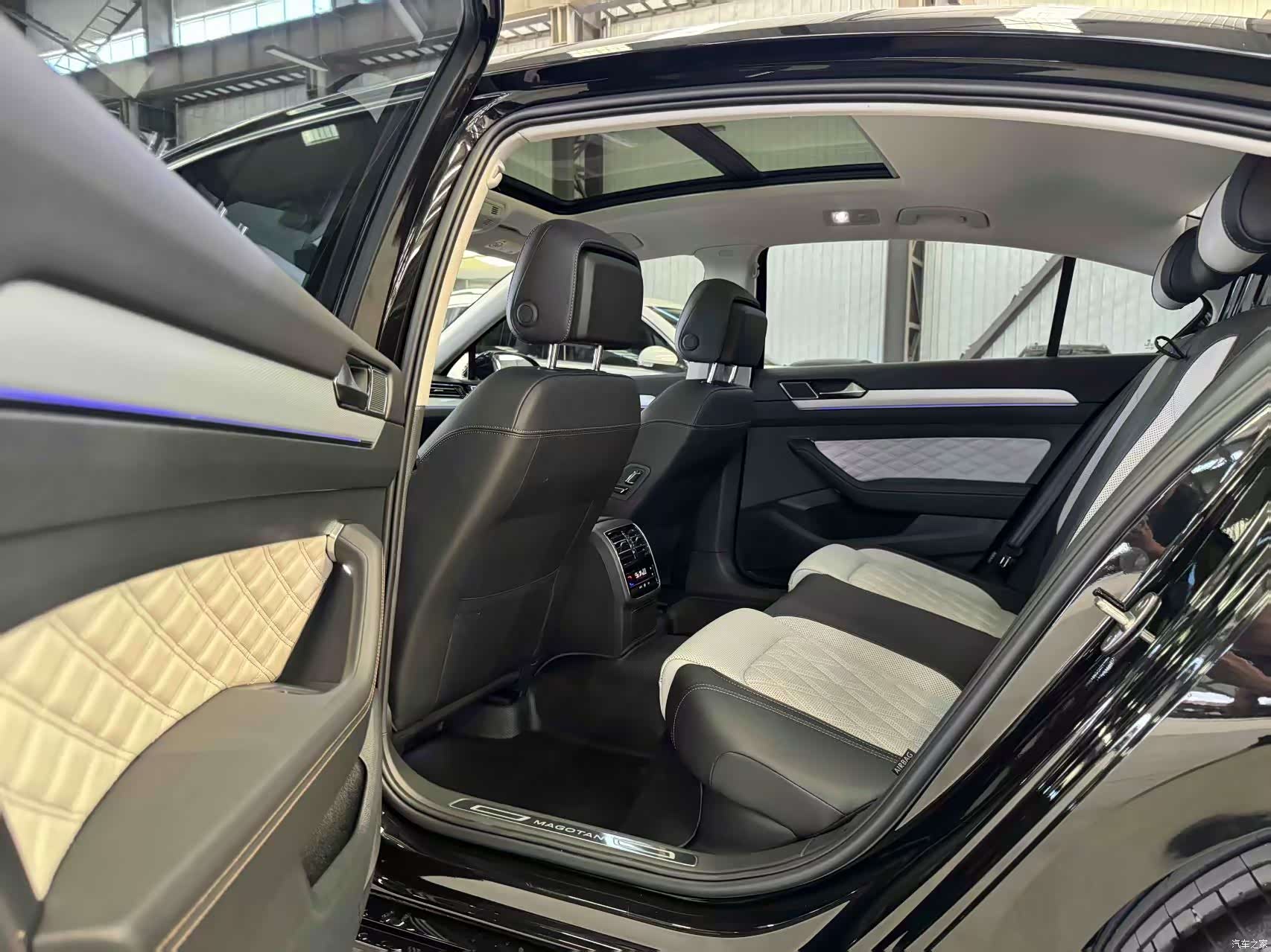 Volkswagen Magotan, 2025 9