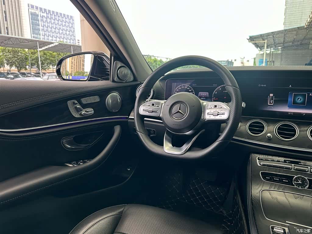 Mercedes-Benz E-Class, 2019 12