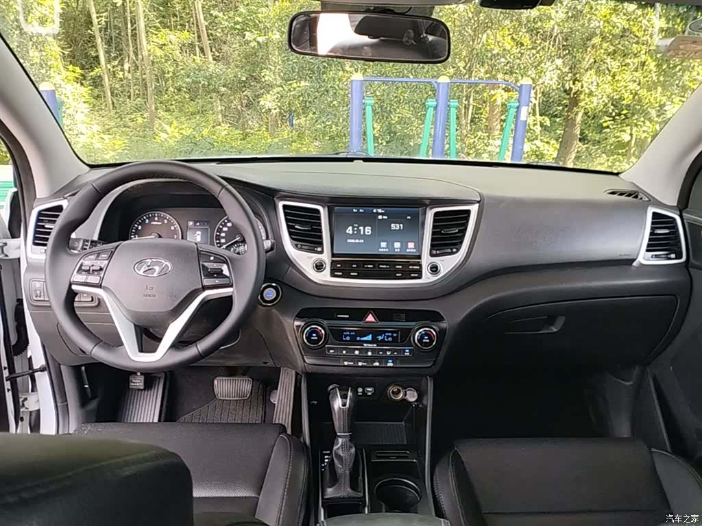 Hyundai Tucson, 2016 10