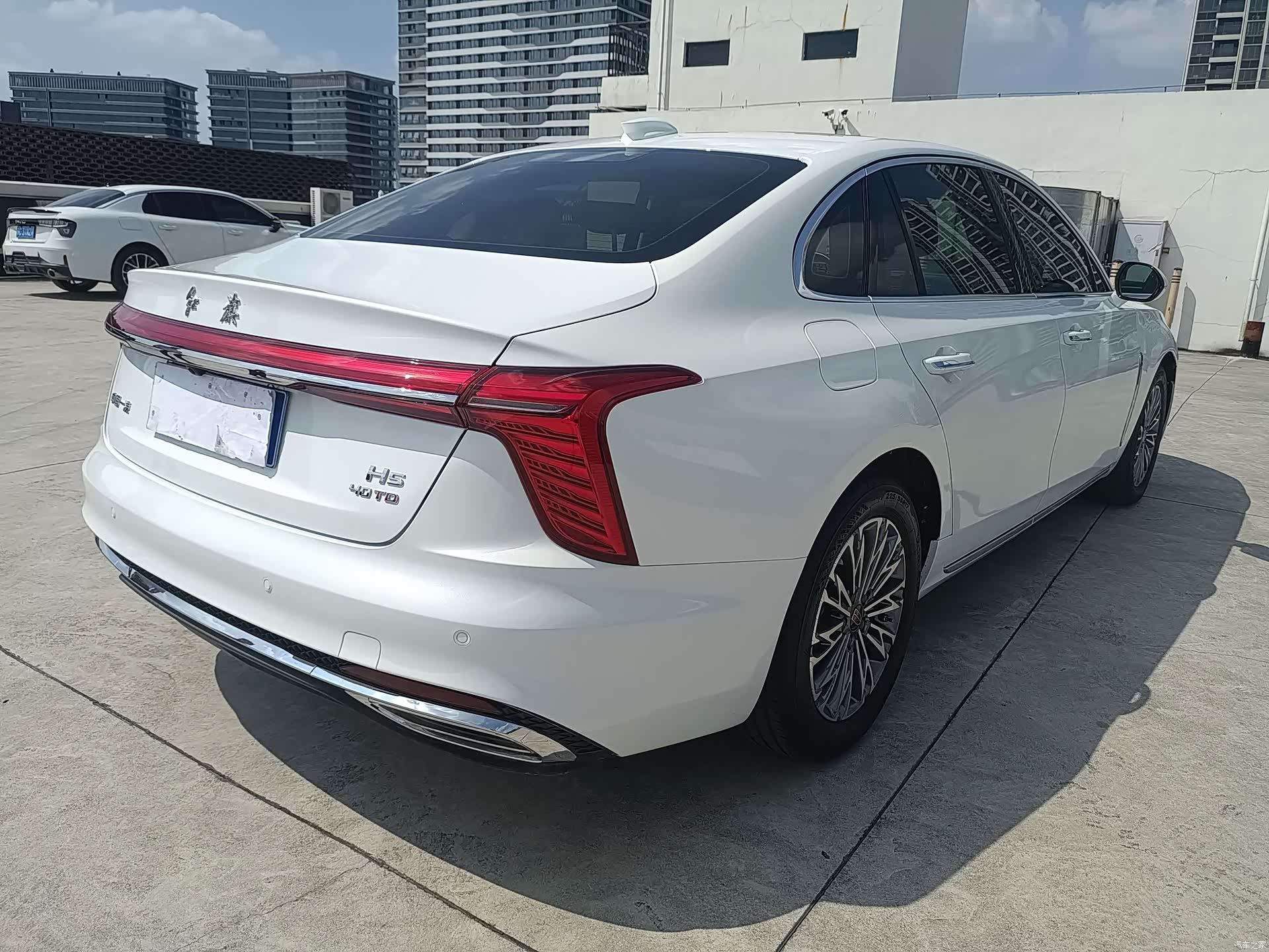 Hongqi H5, 2023 13
