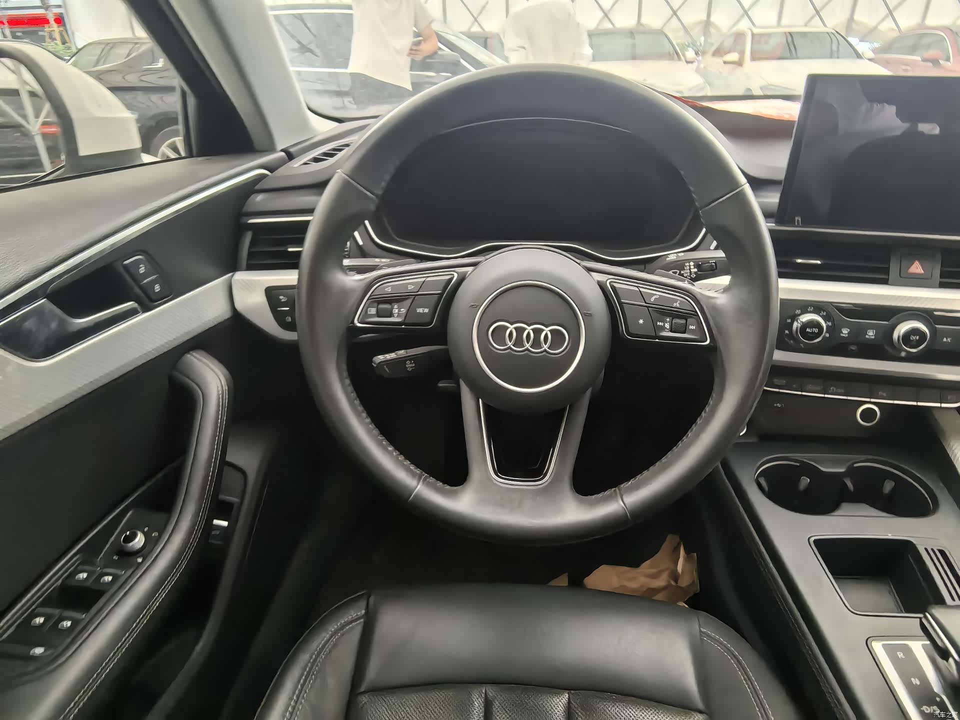 Audi A4L, 2021 14