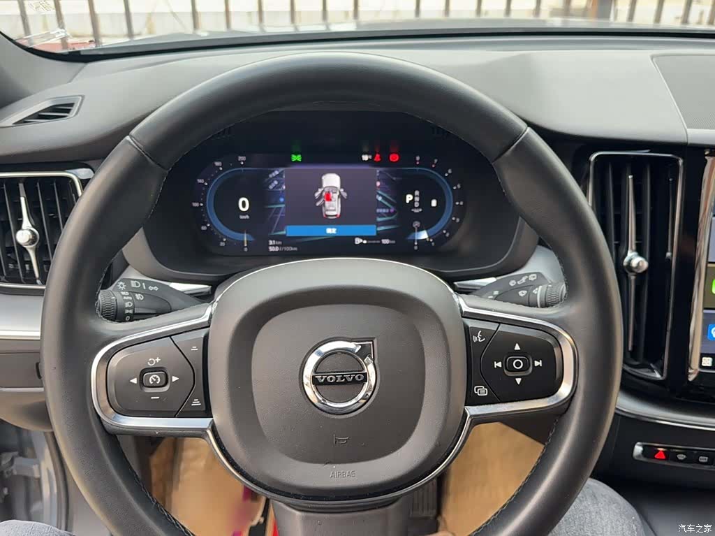 Volvo XC60, 2022 8