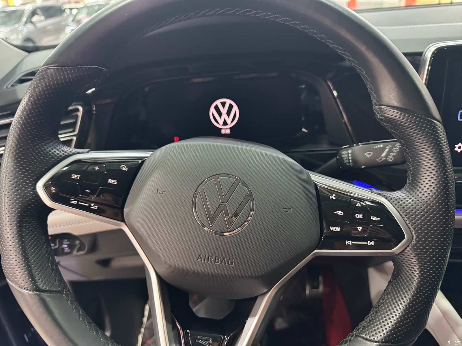 Volkswagen Teramont X, 2022 14