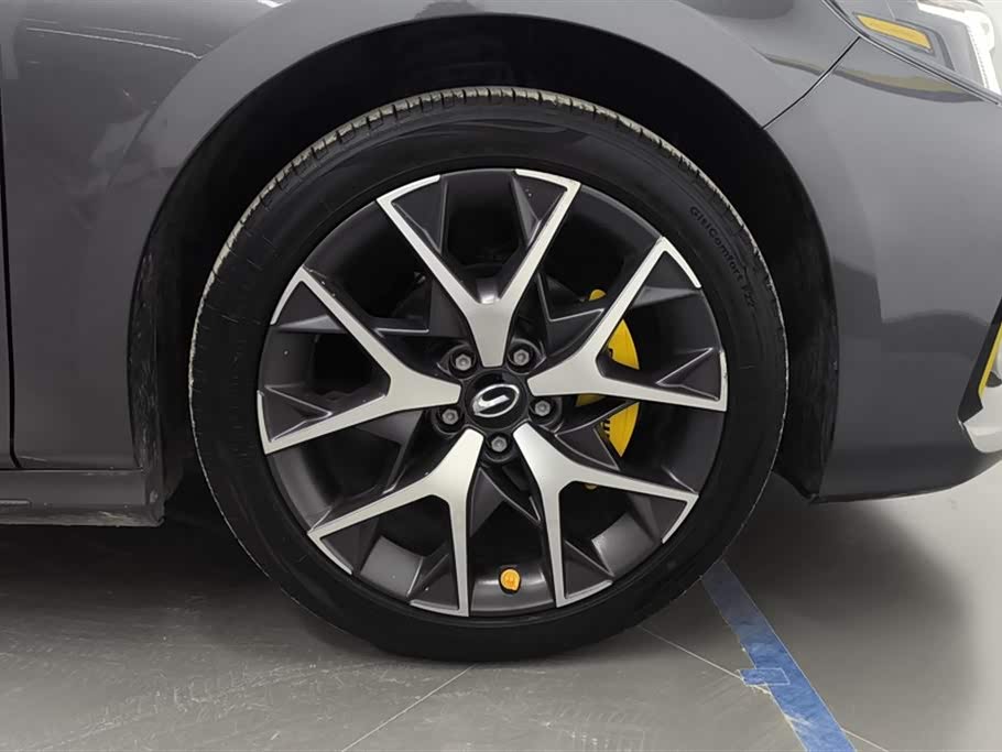 Trumpchi Shadow Leopard