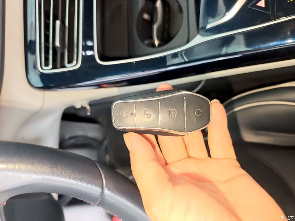 BYD Qin, 2022 9