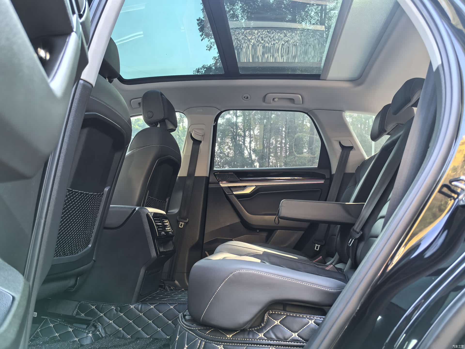 Volkswagen Touareg, 2020 8
