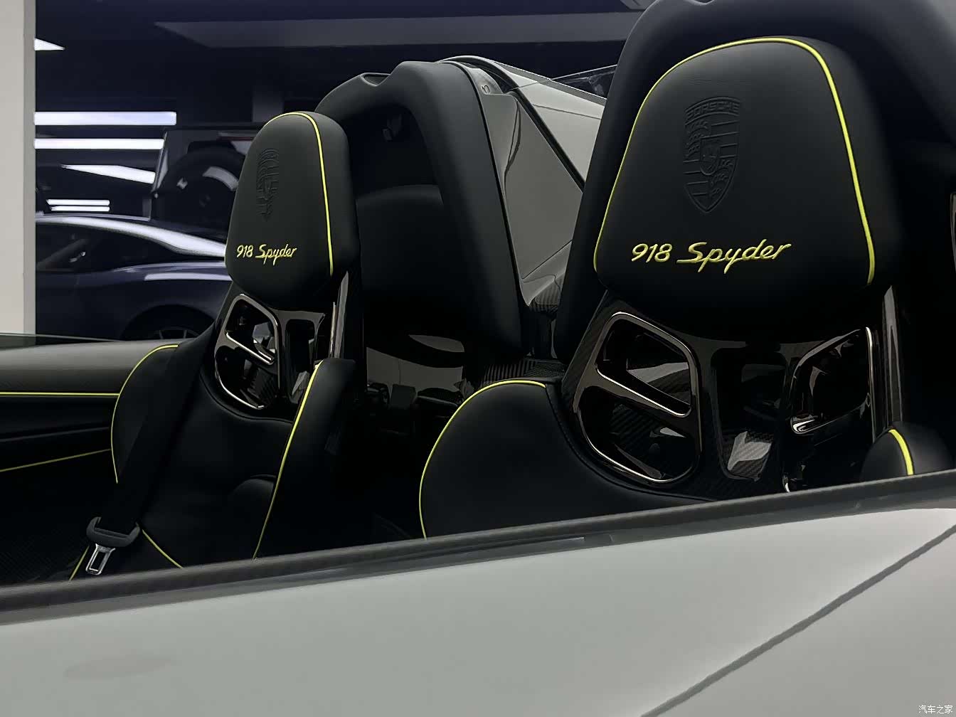 Porsche 918, 2015 20