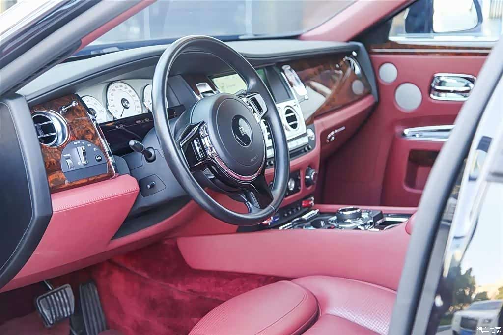 Rolls-Royce Ghost, 2016 6
