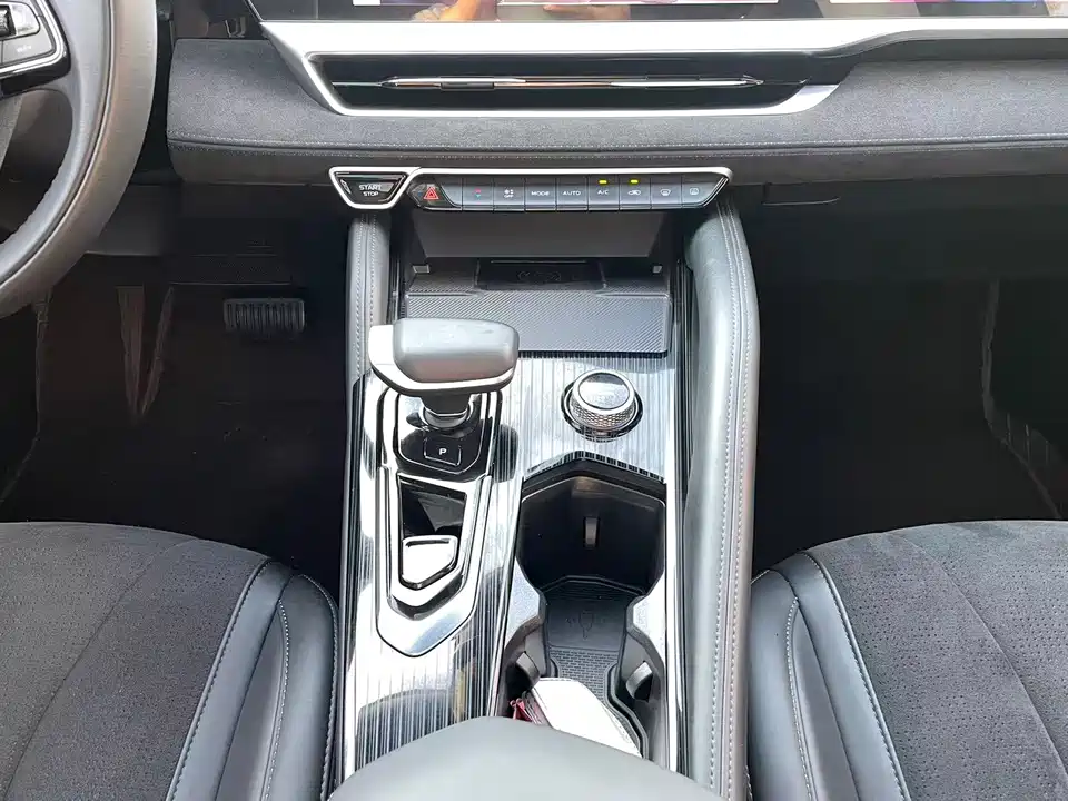 Geely Monjaro