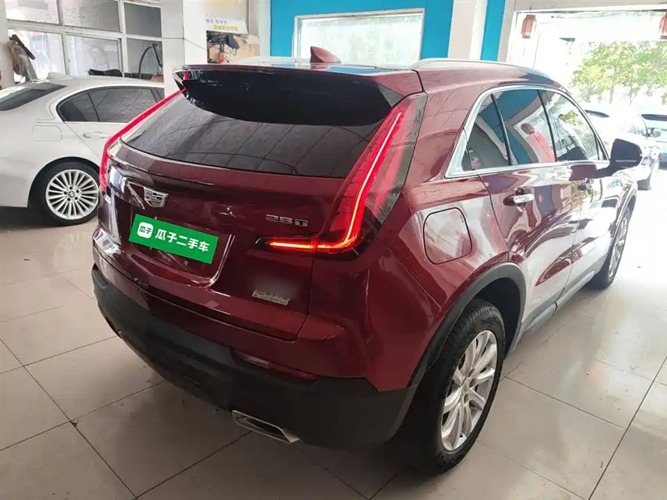 Cadillac XT4