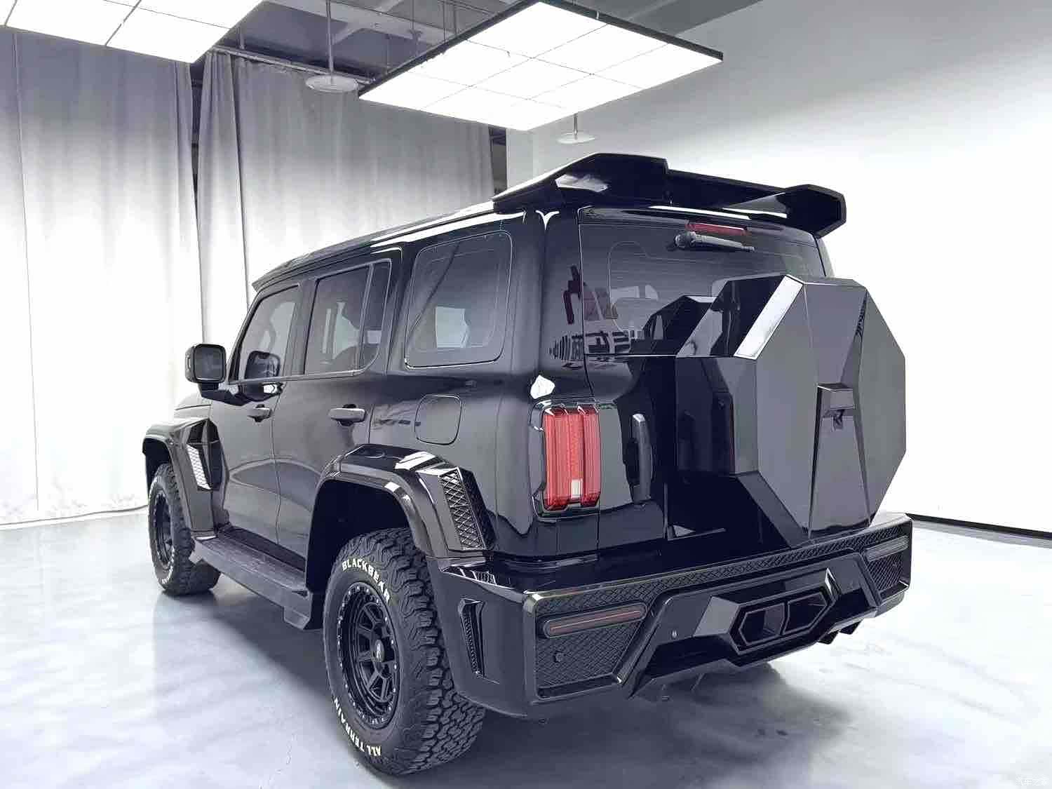 Tank 300, 2022 9
