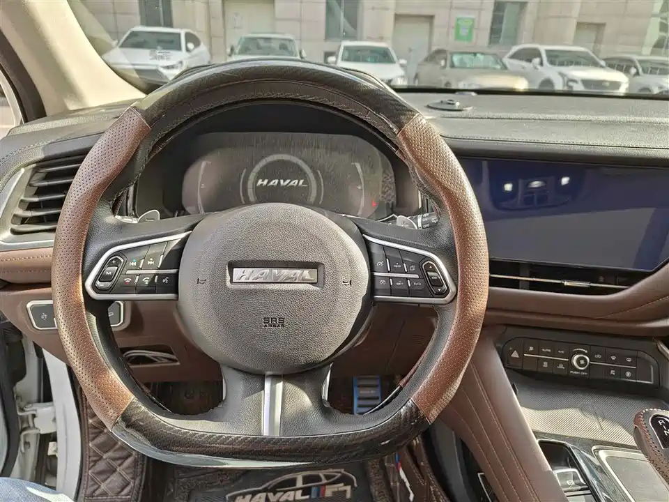 Haval F7