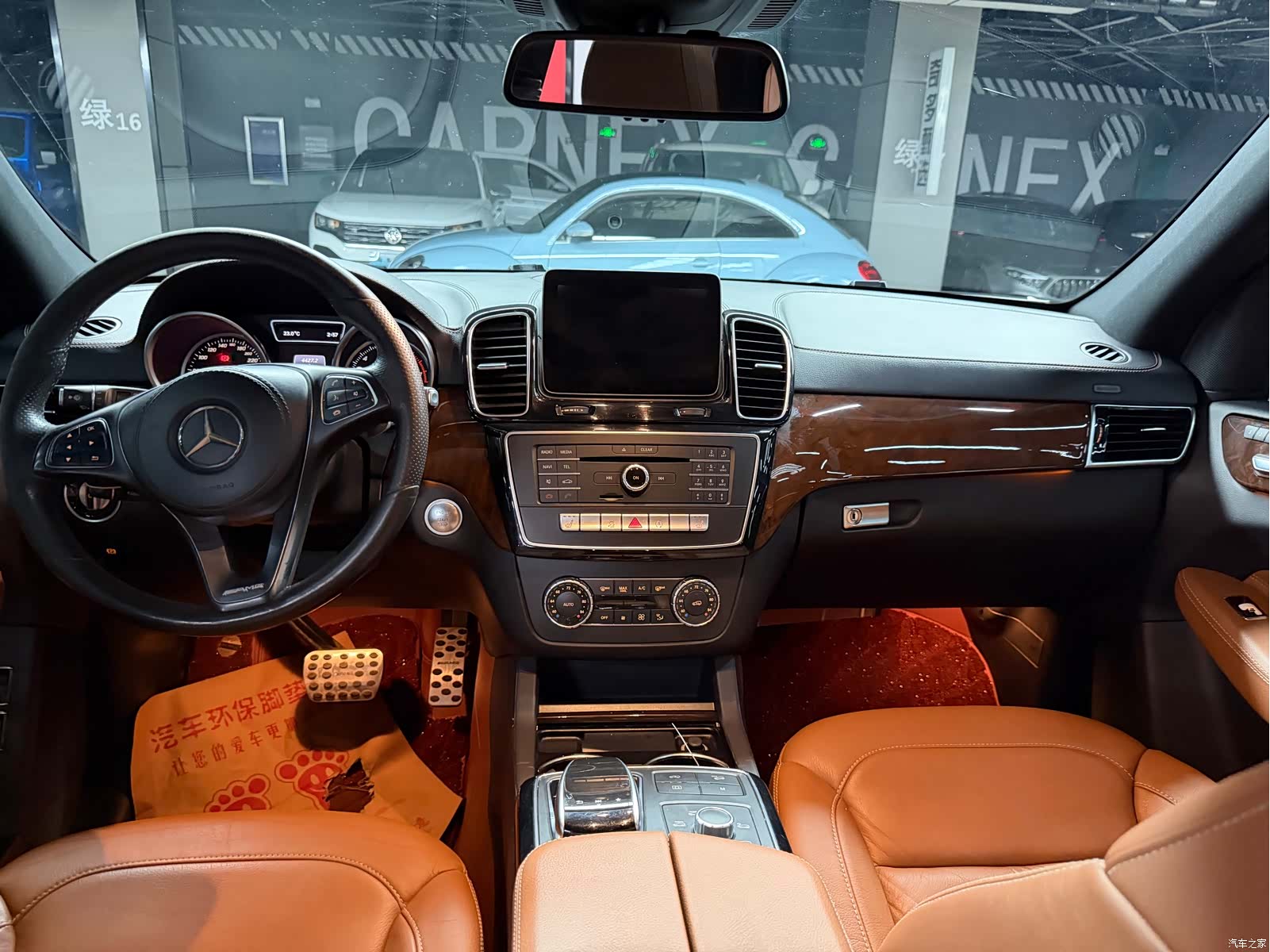 Mercedes-Benz GLS, 2017 28
