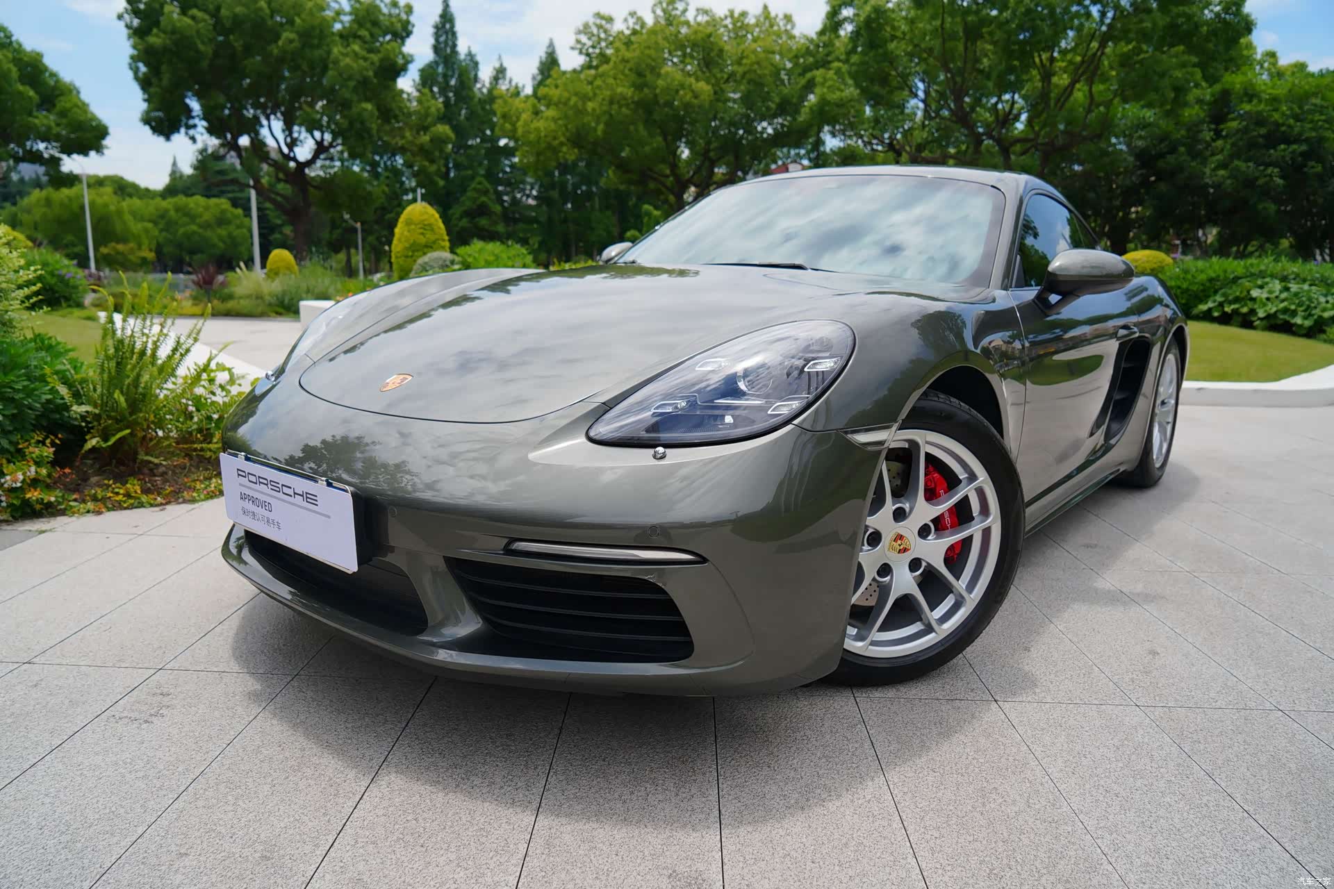Porsche Cayman, 2022 1