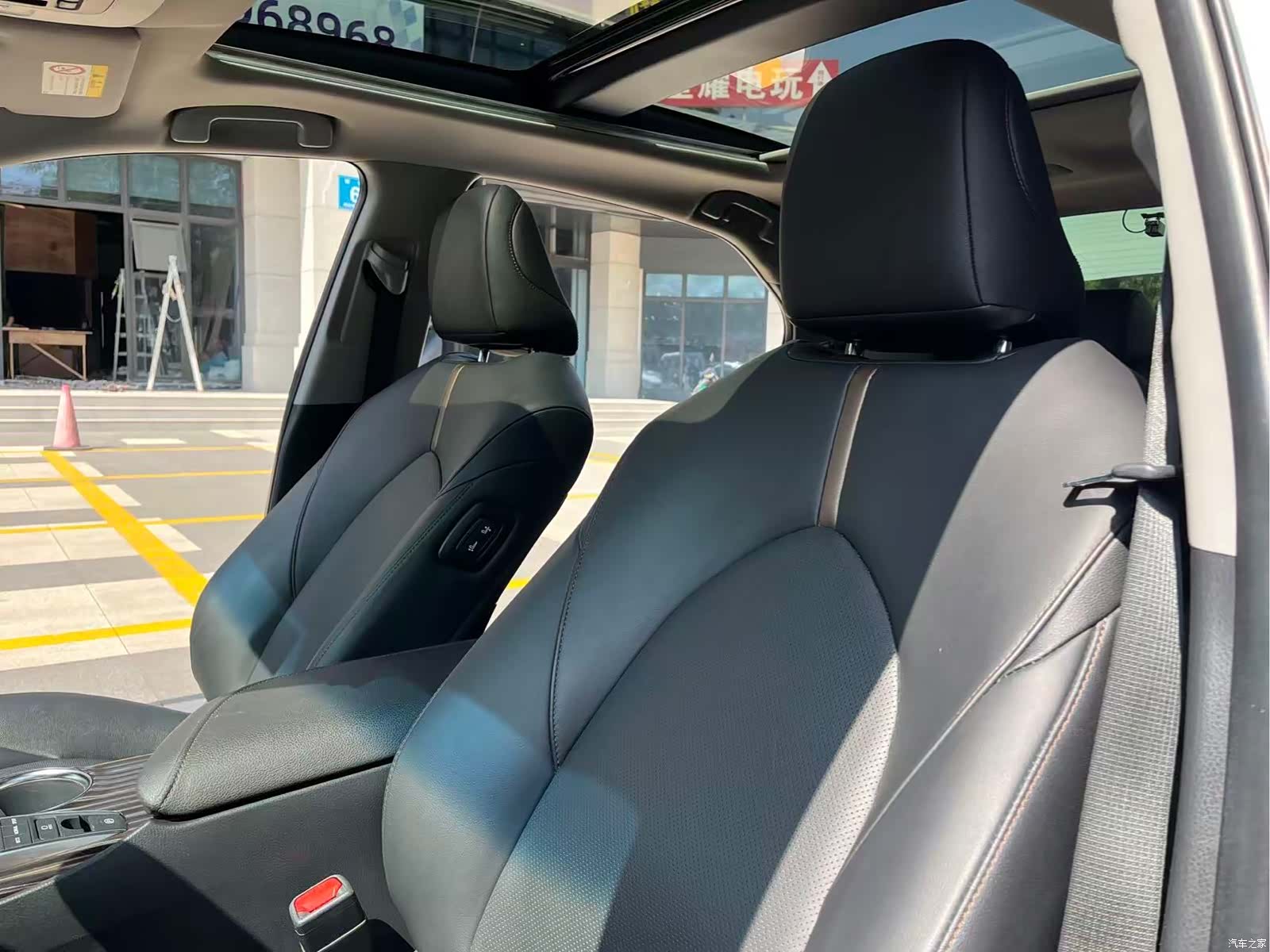 Toyota Camry, 2019 12