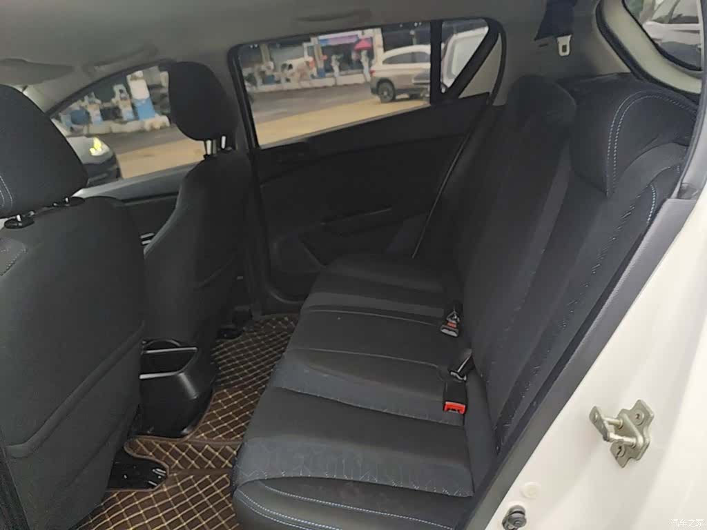 Wuling 310, 2021 17