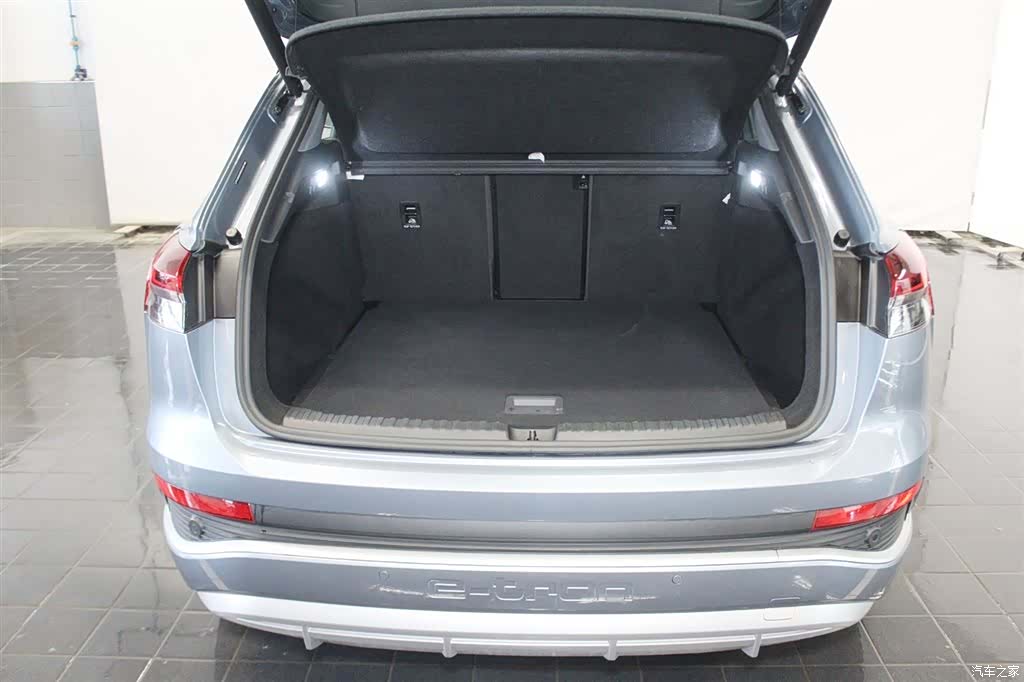 Audi Q4 e-tron, 2024 7