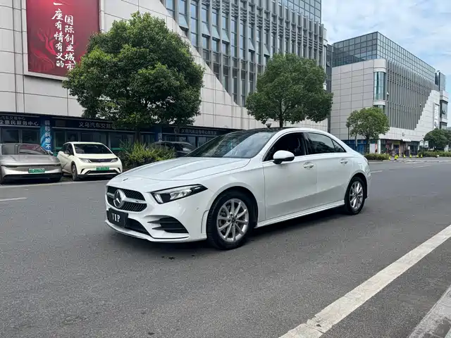 Mercedes-Benz A-Class 2020 — купить из Китая под заказ