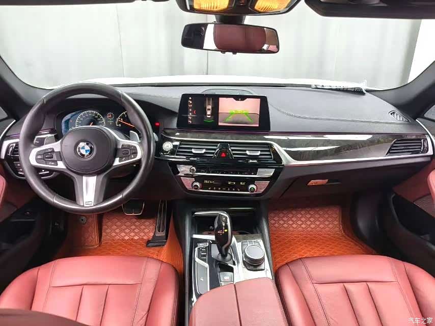 BMW 5 Series, 2019 все фото