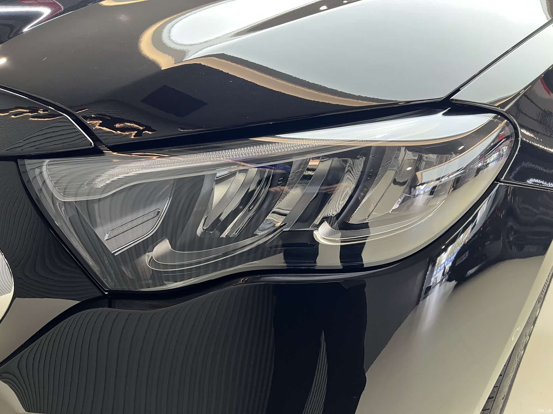 Mercedes-Benz E-Class, 2026 12