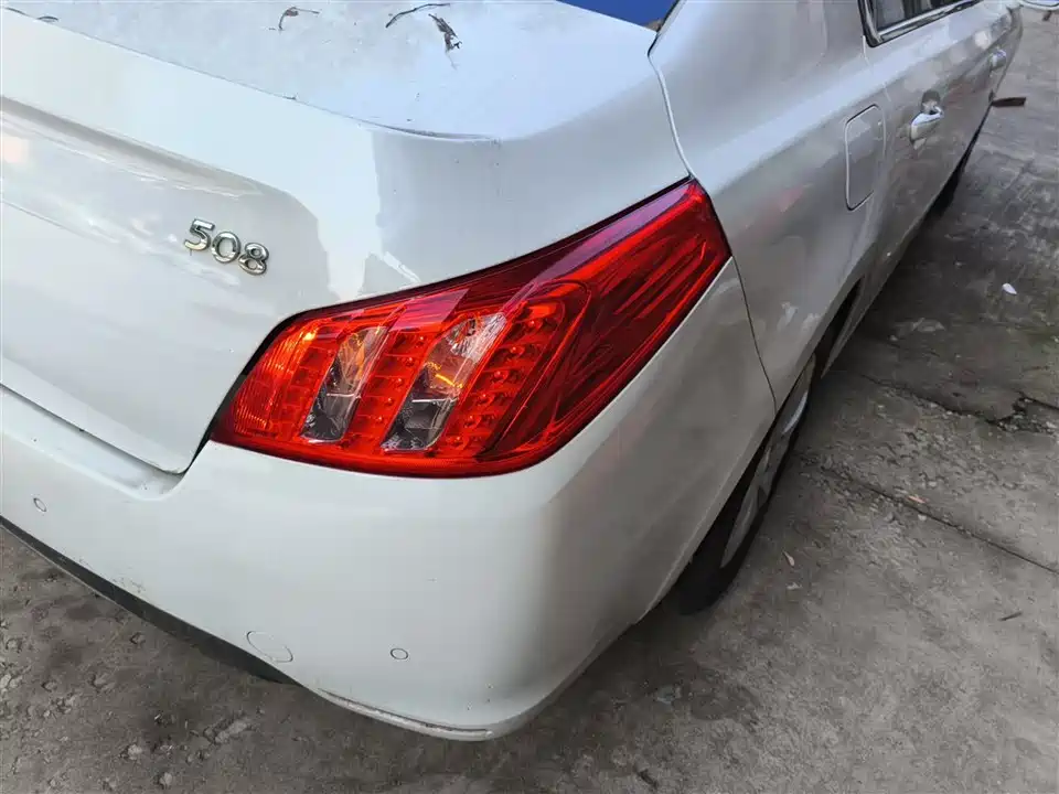 Peugeot 508