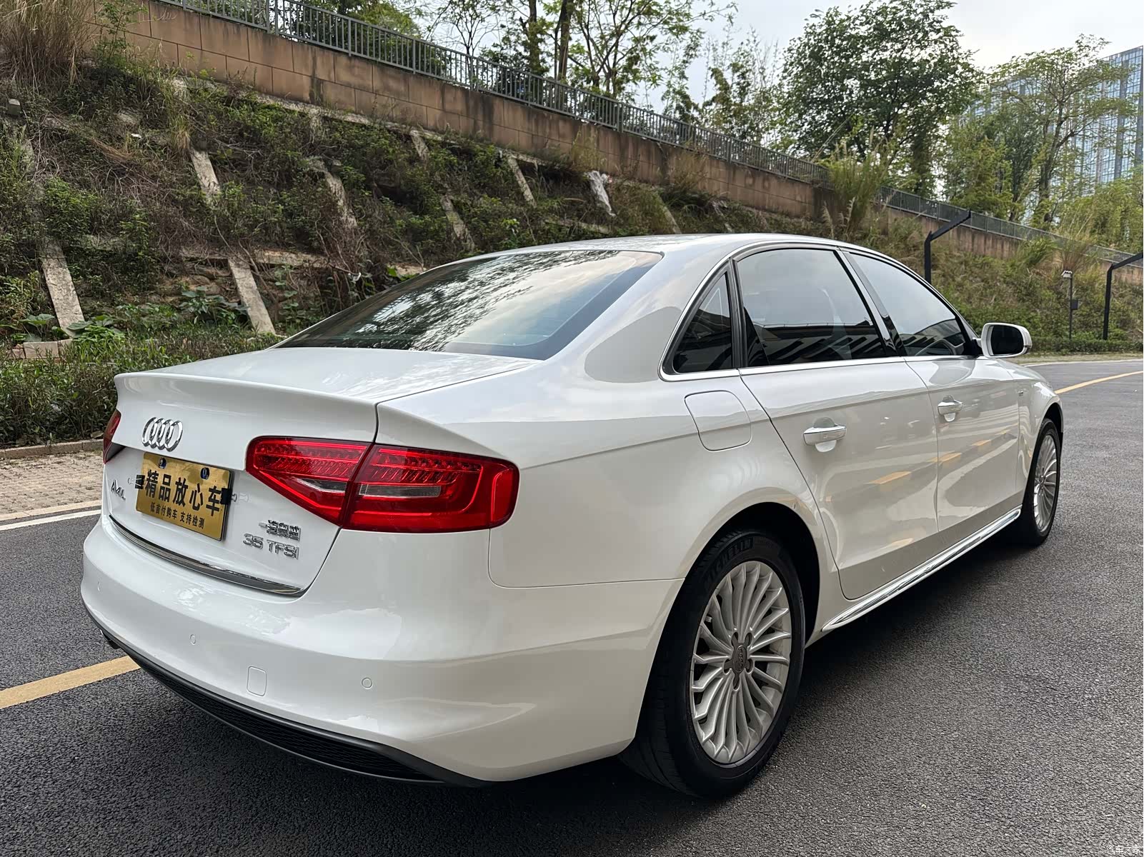 Audi A4L, 2016 4