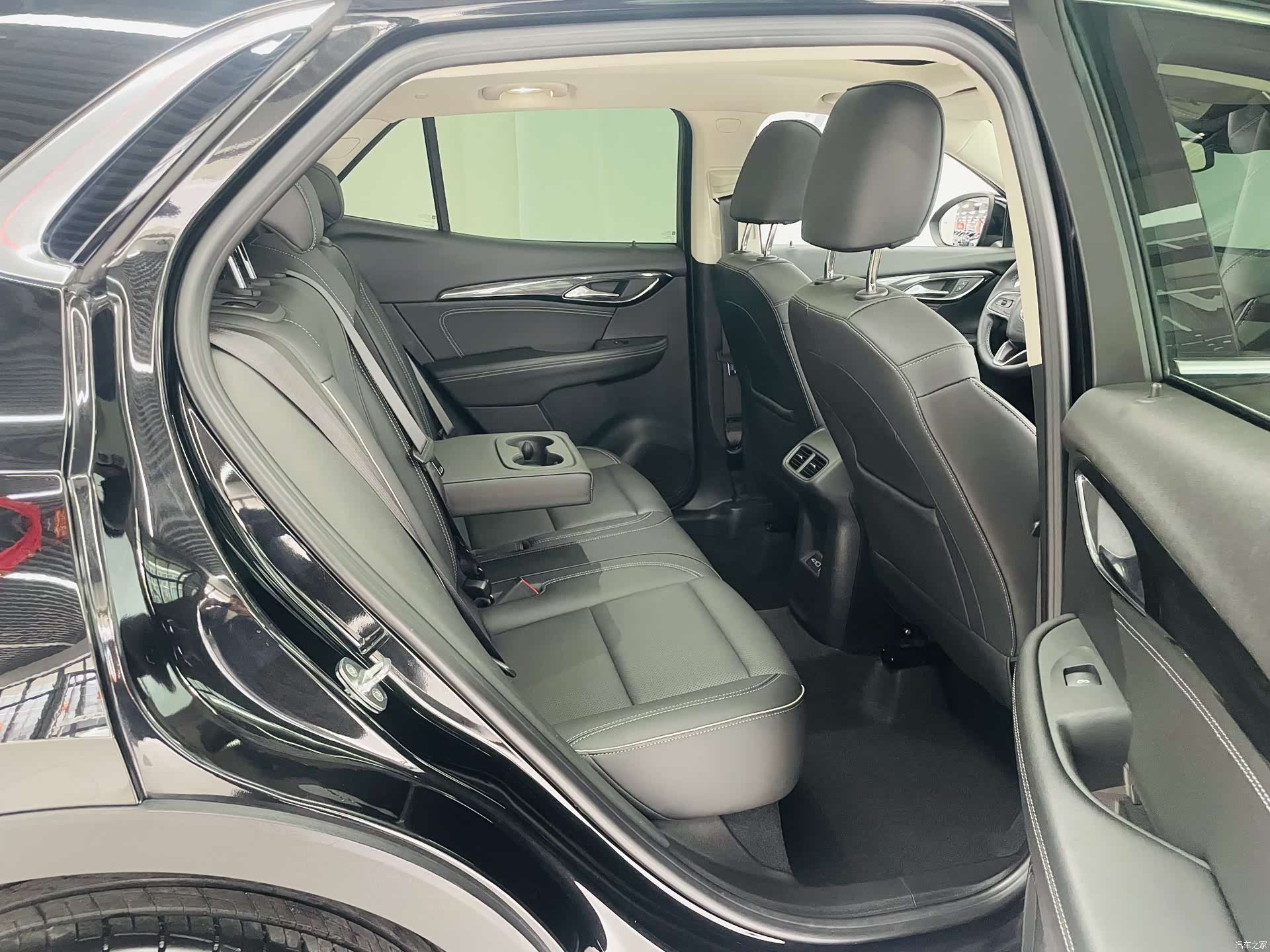 Buick Envision, 2022 13