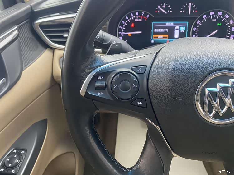 Buick GL8, 2017 27